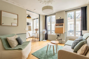 Modern spacious studio only 1 minute away from the Place de la République
